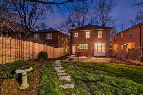 Exterior - 7161 Pershing Ave, Saint Louis, MO 63130 photo 2 of 11