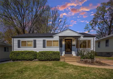 9109 Arvin Pl, Saint Louis, MO 63123
