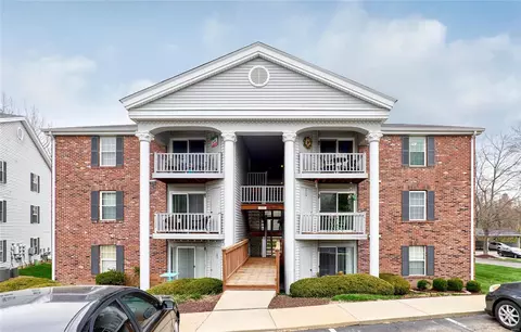 7515 Triwoods Dr #F, Saint Louis, MO 63119