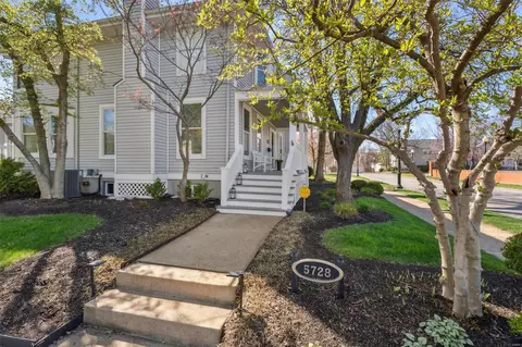 5728 Westminster Pl, Saint Louis, MO 63112