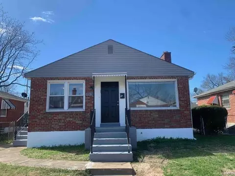6104 Laura Ave, Saint Louis, MO 63136