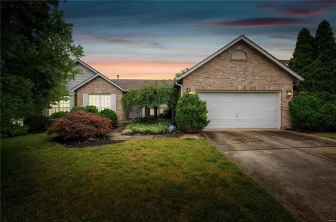 4847 Greenburg Dr, St. Peters, MO 63304