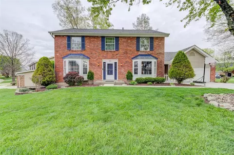 39 Connemara Rd, Saint Peters, MO 63376