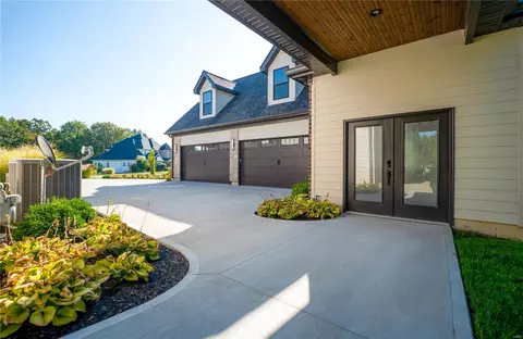 Exterior - 3040 Matteson Blvd, O'fallon, MO 63366 photo 9 of 21