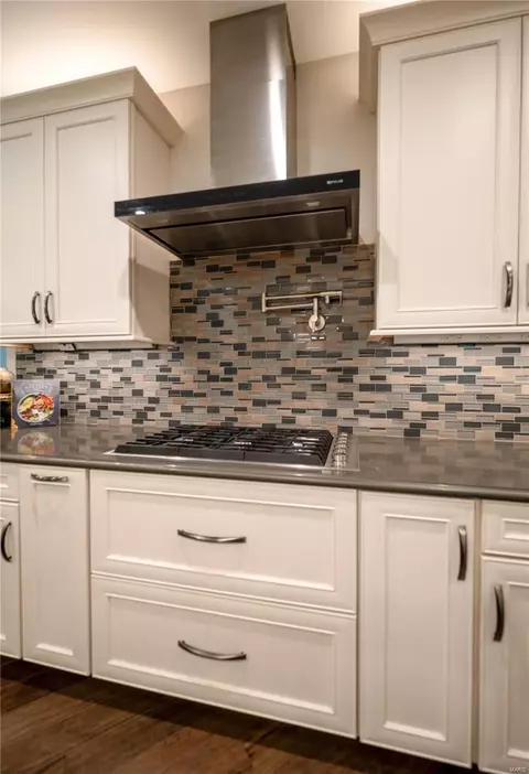 Kitchen - 3040 Matteson Blvd, O'fallon, MO 63366 photo 7 of 12