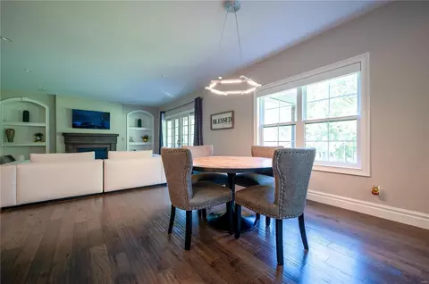 Dining - 3040 Matteson Blvd, O'fallon, MO 63366 photo 4 of 4