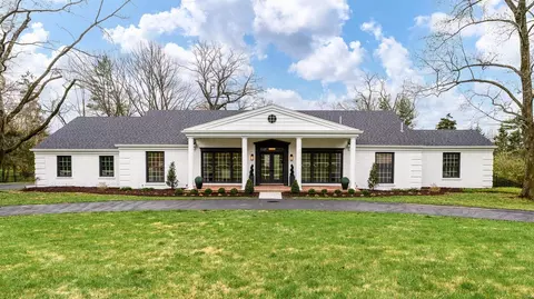 454 Steeplechase Ln, Saint Louis, MO 63131