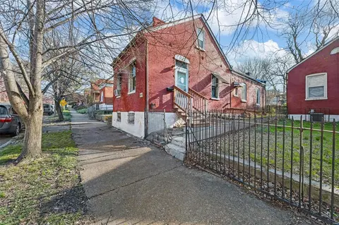 3740 Texas Ave, Saint Louis, MO 63118