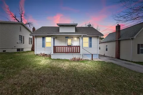 8023 Ellerton Ave, Saint Louis, MO 63114