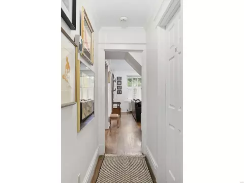 Entry Way - 19 Clayton Terrace Dr, Frontenac, MO 63131 photo 3 of 3