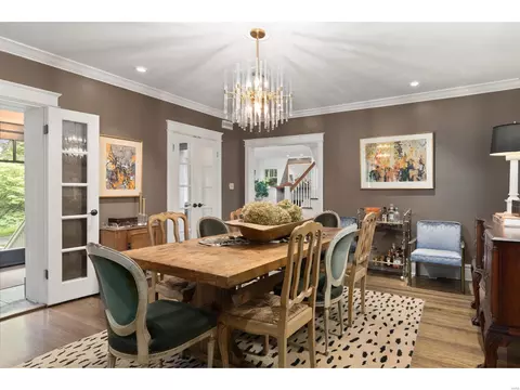 Dining - 19 Clayton Terrace Dr, Frontenac, MO 63131 photo 2 of 2