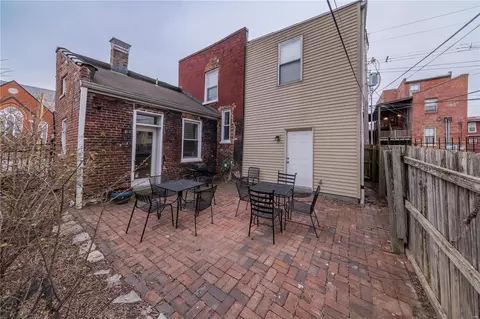 1723 S 8th St #R, Saint Louis, MO 63104