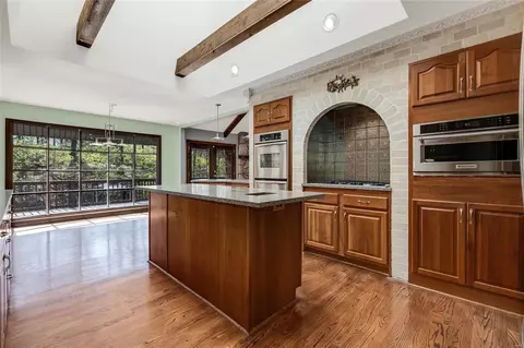 Kitchen - 1911 Rustic Oak Rd, Chesterfield, MO 63017 photo 3 of 4