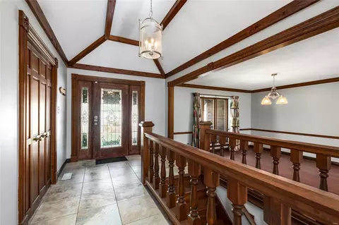 Entry Way - 1911 Rustic Oak Rd, Chesterfield, MO 63017 photo 1 of 2