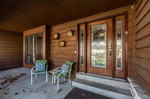 Exterior - 1911 Rustic Oak Rd, Chesterfield, MO 63017 photo 2 of 9