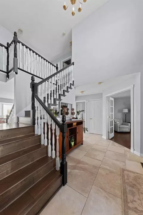Entry Way - 2350 Cheneaux Ln, O'fallon, MO 63368 photo 1 of 2