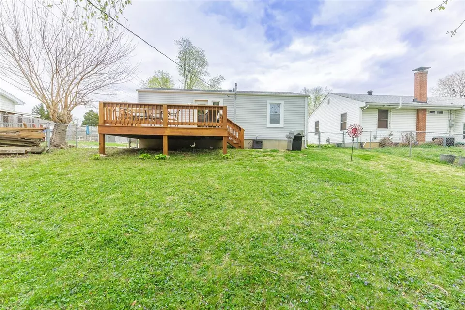 2231 Cherry Ln, Saint Charles, MO 63301 24 Photos Movoto