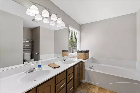 Bath - 6 Feise Forest Ct, O'fallon, MO 63368 photo 2 of 4