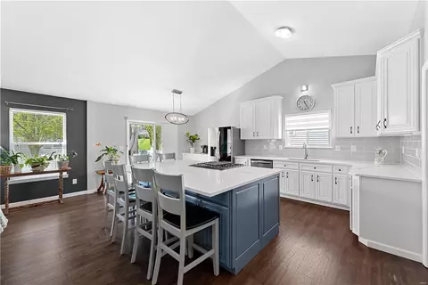 Kitchen - 6 Feise Forest Ct, O'fallon, MO 63368 photo 4 of 7