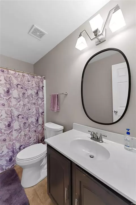 Bath - 6 Feise Forest Ct, O'fallon, MO 63368 photo 4 of 4