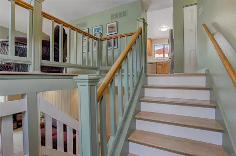 Entry Way - 276 Glandore Dr, Ballwin, MO 63021 photo 2 of 4
