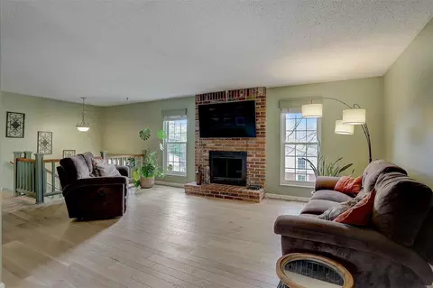Living - 276 Glandore Dr, Ballwin, MO 63021 photo 1 of 8