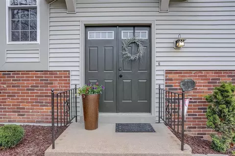Entry Way - 276 Glandore Dr, Ballwin, MO 63021 photo 1 of 4