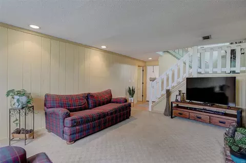 Living - 276 Glandore Dr, Ballwin, MO 63021 photo 8 of 8