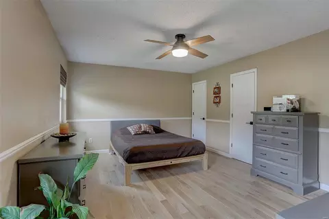 Bedroom - 276 Glandore Dr, Ballwin, MO 63021 photo 3 of 6