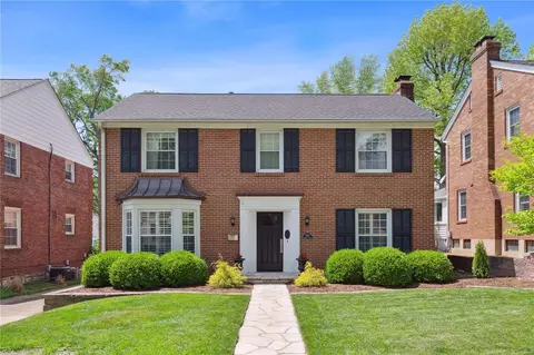2121 Parkridge Ave, Saint Louis, MO 63144