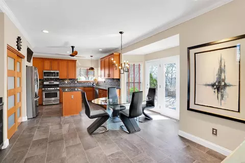Dining - 626 Legends Bluffs Ct, Eureka, MO 63025 photo 3 of 3