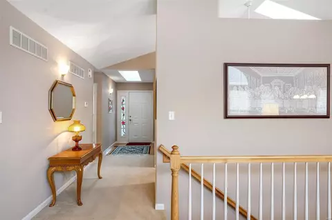 Entry Way - 505 Galway Dr, O'fallon, MO 63366 photo 2 of 2