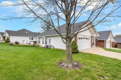 Exterior - 505 Galway Dr, O'fallon, MO 63366 photo 6 of 8