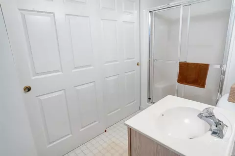 Bath - 505 Galway Dr, O'fallon, MO 63366 photo 4 of 4