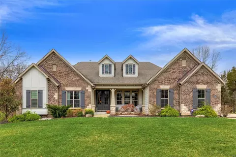 2150 Wakefield Bluff Ct, Wildwood, MO 63038