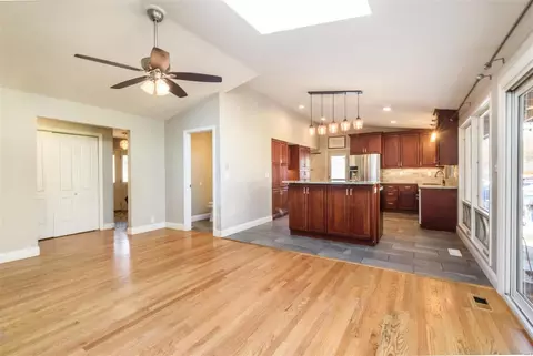 844 Claymont Dr, Ballwin, MO 63011