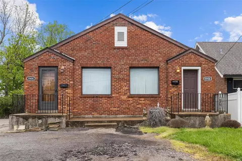 9904 Gravois Rd, Saint Louis, MO 63123
