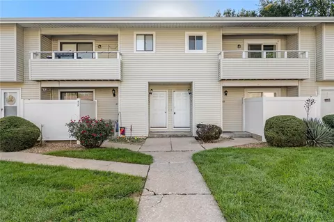 621 Summer Winds Ln, Saint Peters, MO 63376