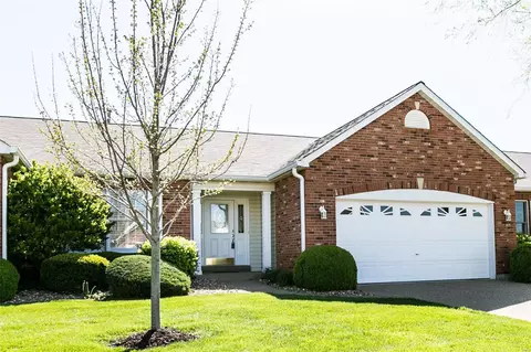 8 Putting Green Dr #725B, Dardenne Prairie, MO 63368