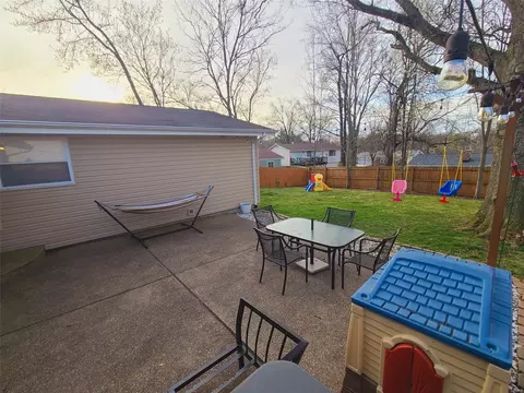 Exterior - 583 Bridgebend Rd, Manchester, MO 63021 photo 4 of 5