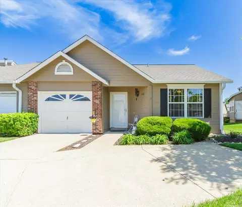 1268 Shirley Ridge Dr #D, Saint Charles, MO 63304