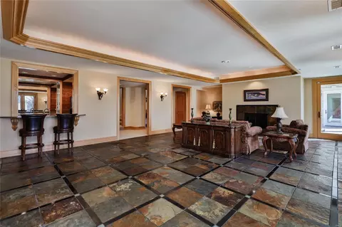 Living - 6 Upper Whitmoor Dr, Weldon Spring, MO 63304 photo 8 of 17