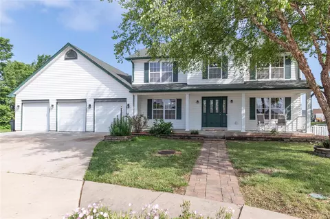 81 Piety Ct, Lake Saint Louis, MO 63367