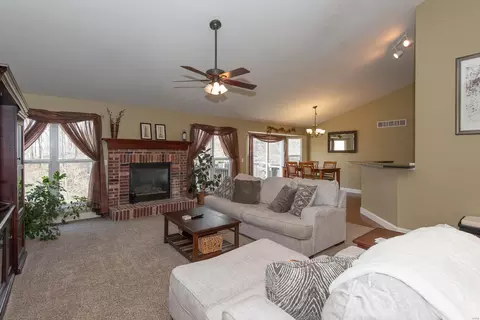 Living - 1117 Spring Lilly Ct, High Ridge, MO 63049 photo 2 of 8