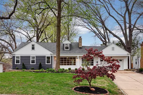 971 N Clay Ave, Saint Louis, MO 63122