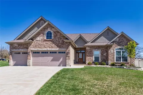 4 Auburn Trace Ct, Saint Peters, MO 63376