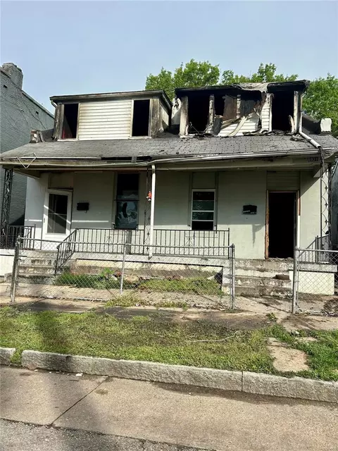 6921 Pennsylvania Ave, Saint Louis, MO 63111