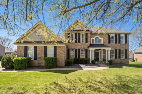 1251 Somerset Field Dr, Chesterfield, MO 63005