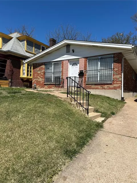 6165 Lucille Ave, Saint Louis, MO 63136