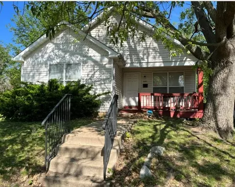 2601 Belle Glade Ave, Saint Louis, MO 63113